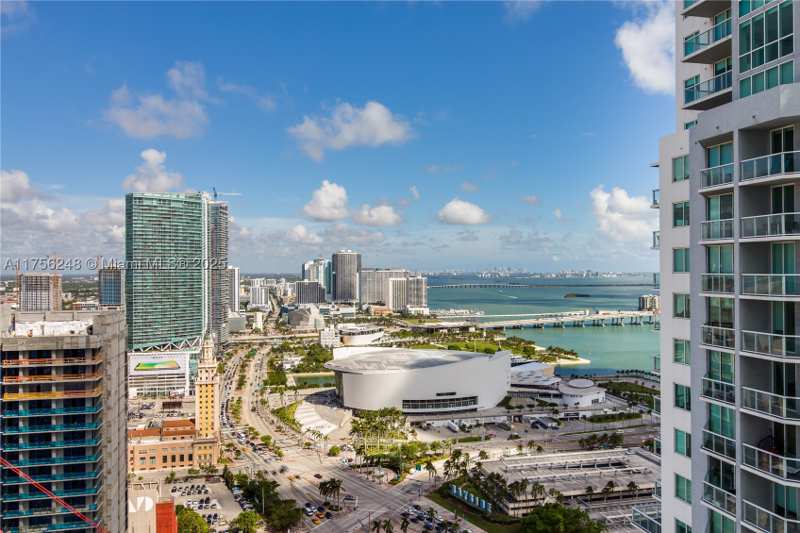 2 bedroom Condominium at 253 NE 2nd St 3702, Vizcayne South Condo, Miami — photo 1