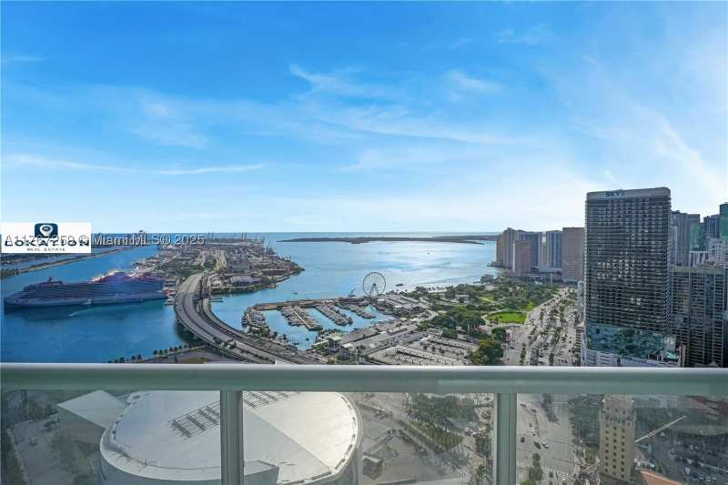 1 bedroom Condominium at 888 Biscayne Blvd 4306, Marinablue Condo, Miami — photo 1