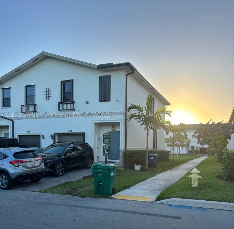 3 bedroom Townhouse at 1130 SW 6th Ave 0, Regal Palm, Florida City — photo 1