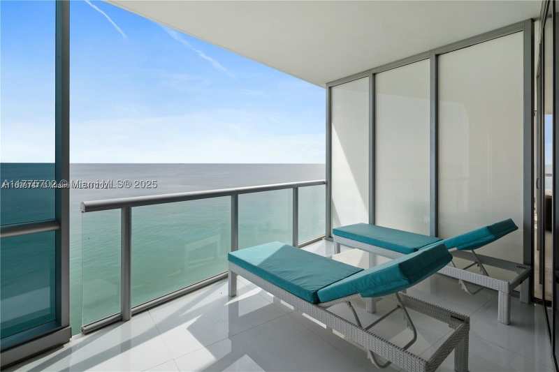 1 bedroom Condominium at 17121 Collins Ave 1703, Jade Ocean Condo, Sunny Isles Beach — photo 1