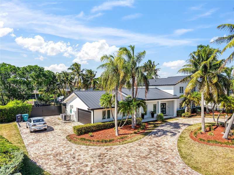 6 bedroom SingleFamilyResidence at 7501 SW 174th St, Cutler Hammock, Palmetto Bay — photo 1