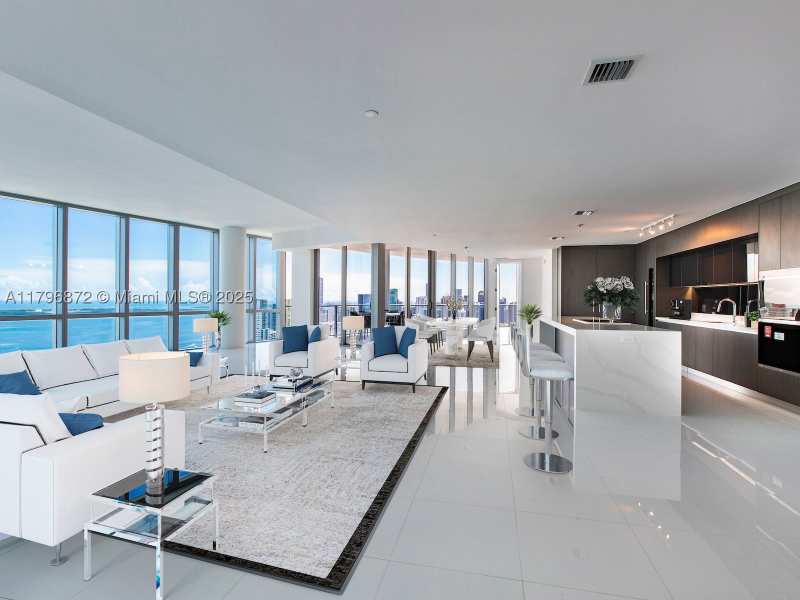4 bedroom Condominium at 851 NE 1st Ave Ph5011, Paramount Miami Worldcent, Miami — photo 1