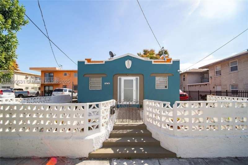 4 bedroom SingleFamilyResidence at 1436 SW 3rd St, Lawrence Est Land Co Sub, Miami — photo 1