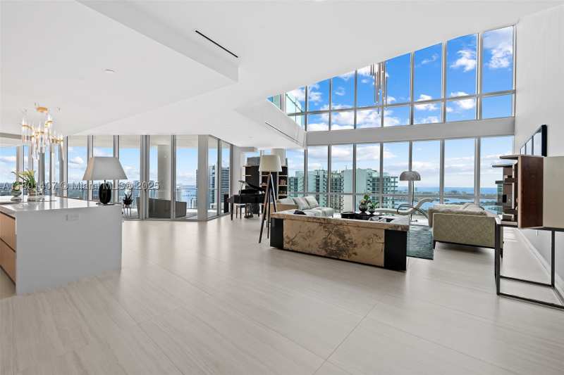 5 bedroom Condominium at 851 NE 1st Ave Ph 5401, Paramount Miami Worldcent, Miami — photo 1