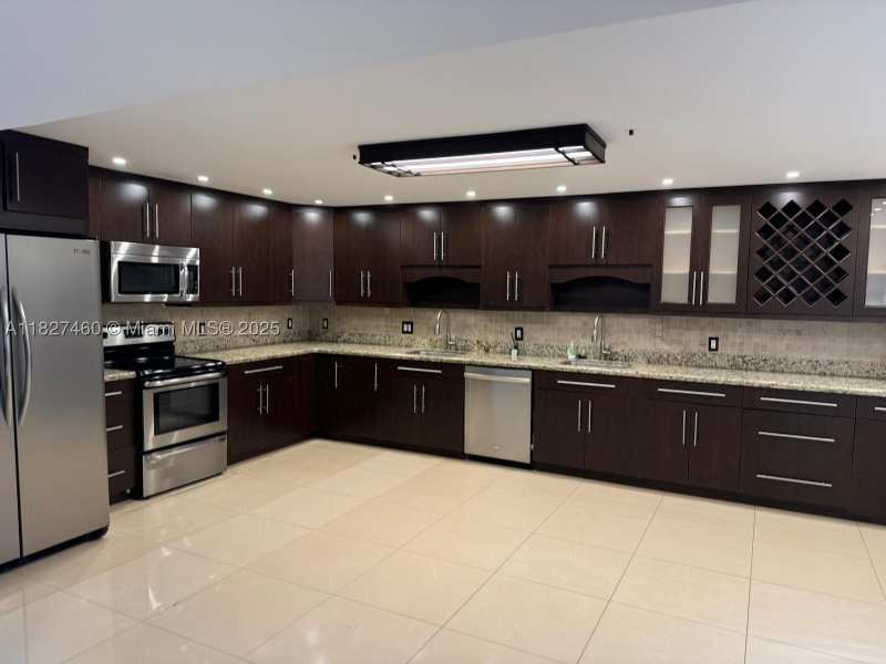 3 bedroom Condominium at 20401 NE 30th Ave 124-8, Villa Dorada Condo No 2, Aventura — photo 1