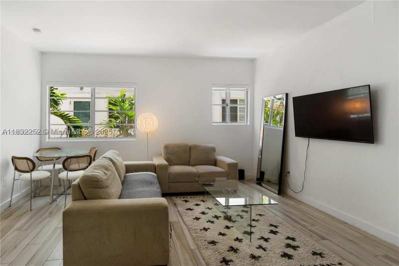 1 bedroom Condominium at 1560 Meridian Ave 108, Lincoln Sub, Miami Beach — photo 1