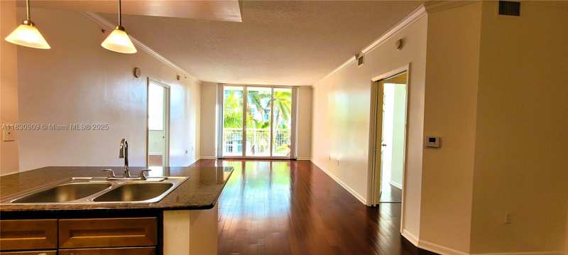 2 bedroom Condominium at 2000 N Bayshore Dr 509, Cite Condo, Miami — photo 1