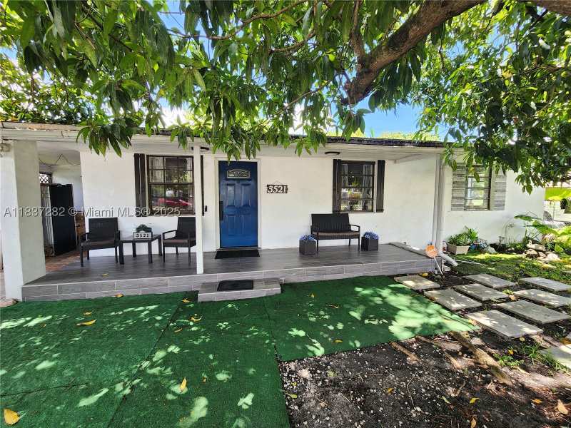 4 bedroom SingleFamilyResidence at 3521 E 8th Ave, Linden Gardens, Hialeah — photo 1