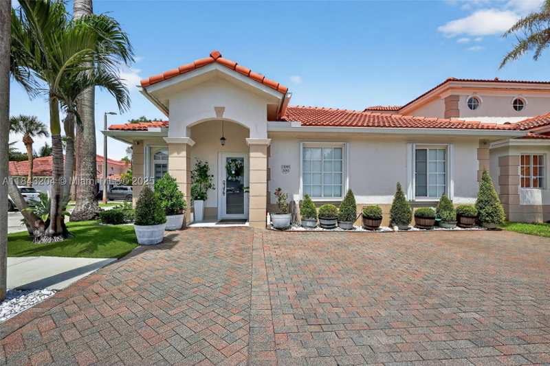 3 bedroom Condominium at 7291 NW 173rd Dr 100, Bella Colina Condo, Hialeah — photo 1