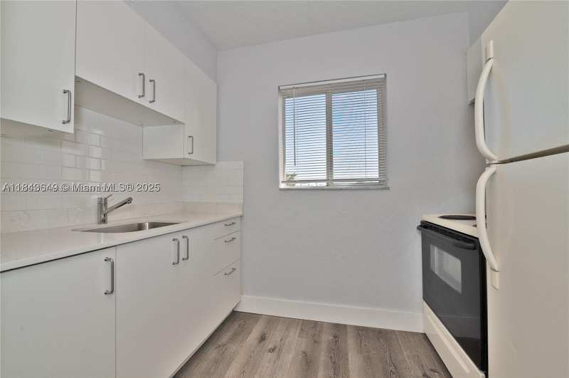 2 bedroom Condominium at 2330 NW 11th St 47, River Grand II Condo, Miami — photo 1