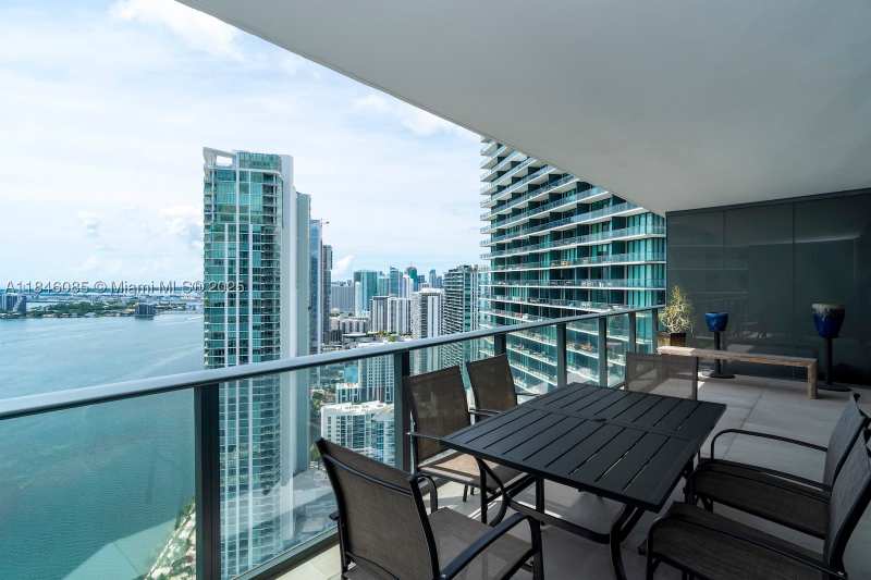 2 bedroom Condominium at 650 NE 32nd St 4206, Paraiso Bay Condo, Miami — photo 1