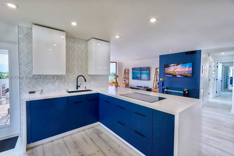 2 bedroom Condominium at 3545 NE 166th St 510, Coral Isle West Condo, North Miami Beach — photo 1