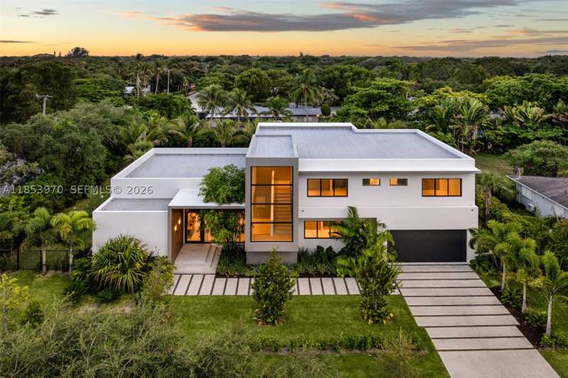 6 bedroom SingleFamilyResidence at 7400 SW 127th St, Palmetto Homesites, Pinecrest — photo 1