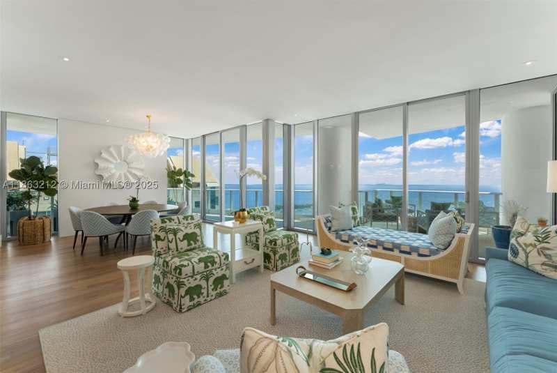 3 bedroom Condominium at 2627 S Bayshore Dr 2801, Grovenor House Condo, Miami — photo 1