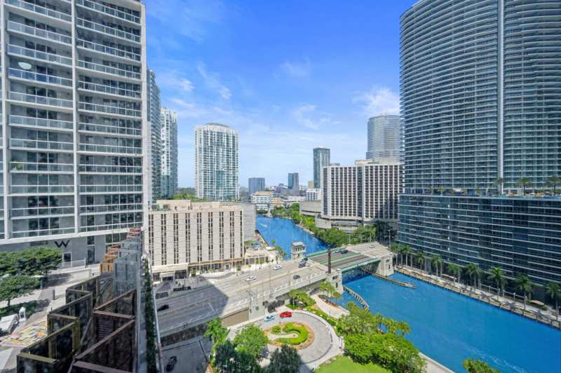 2 bedroom Condominium at 475 Brickell Avenue 1815, Icon Brickell, Miami — photo 1