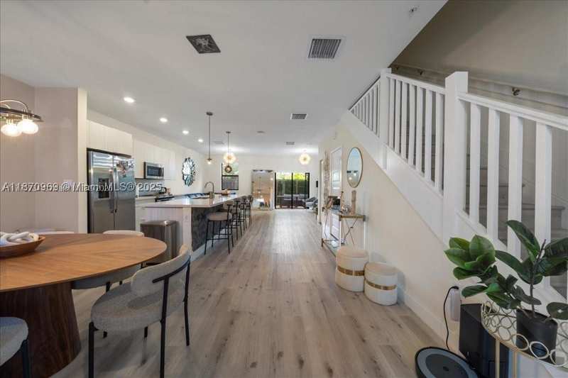 3 bedroom Condominium at 10413 NW 82nd St 9, Highland At Park Central, Doral — photo 1