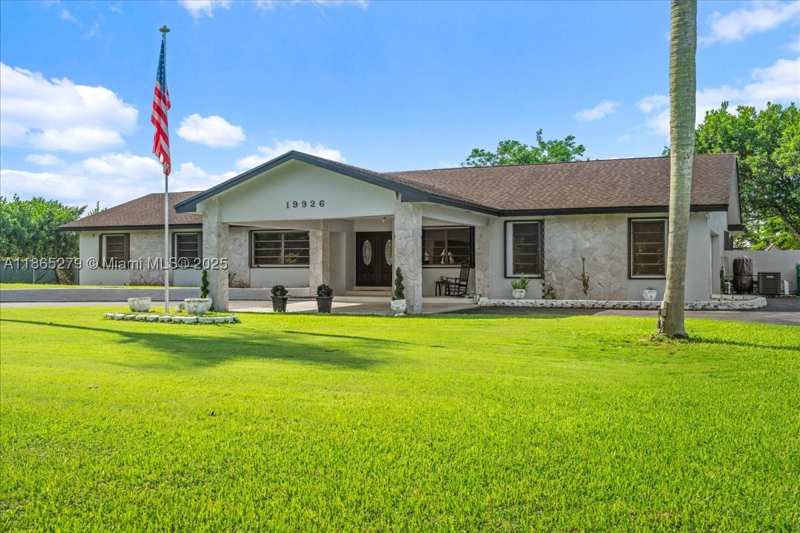 4 bedroom SingleFamilyResidence at 19926 SW 326th St, Redland, Homestead — photo 1