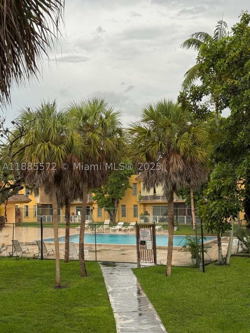 3 bedroom Condominium at 13700 SW 62nd St 250, Kendall Heights Condo, Miami — photo 1