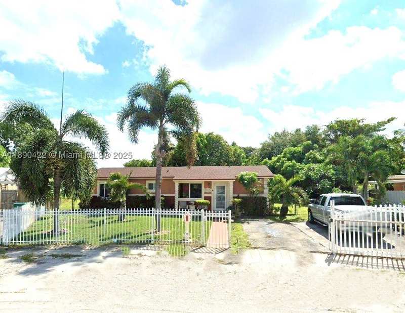 3 bedroom SingleFamilyResidence at 17935 NW 44th Ct, Jac-Mo Homes, Miami Gardens — photo 1
