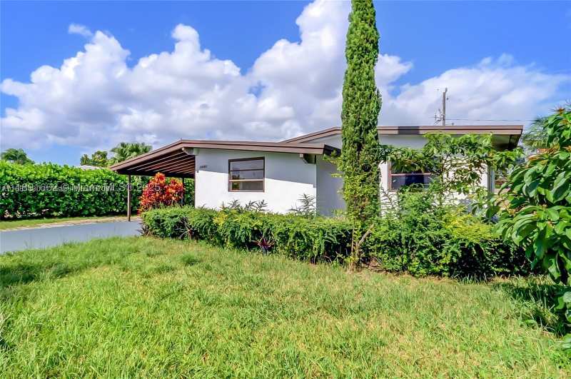 4 bedroom SingleFamilyResidence at 14465 SW 290th Ter, Leisure City Sec 3, Homestead — photo 1