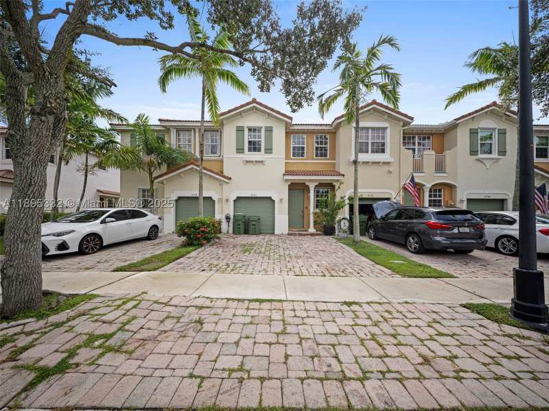 3 bedroom Townhouse at 2104 NE 3rd Ct, Portofino Villas West, Homestead — photo 1