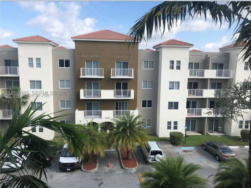 2 bedroom Condominium at 11060 SW 196th St 103, Paradise Pointe Condo, Cutler Bay — photo 1