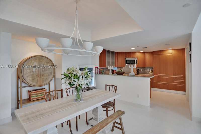 2 bedroom Condominium at 2627 S Bayshore Dr 506, Grovenor House Condo, Coconut Grove — photo 1