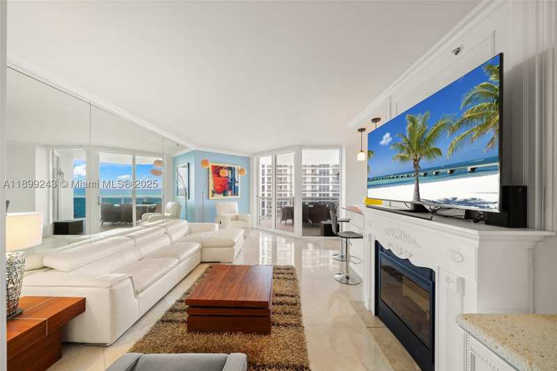 2 bedroom Condominium at 4775 Collins Ave 1708, Green Diamond Condo, Miami Beach — photo 1