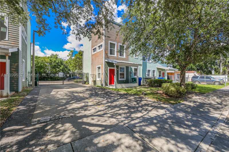 1 bedroom Villa at 6960 NW 4th Ave 3, Groveland Pk, Miami — photo 1