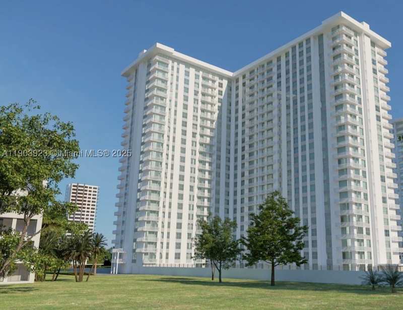 2 bedroom Condominium at 231 174th St Mo-3, Winston Towers 400 Condo, Sunny Isles Beach — photo 1