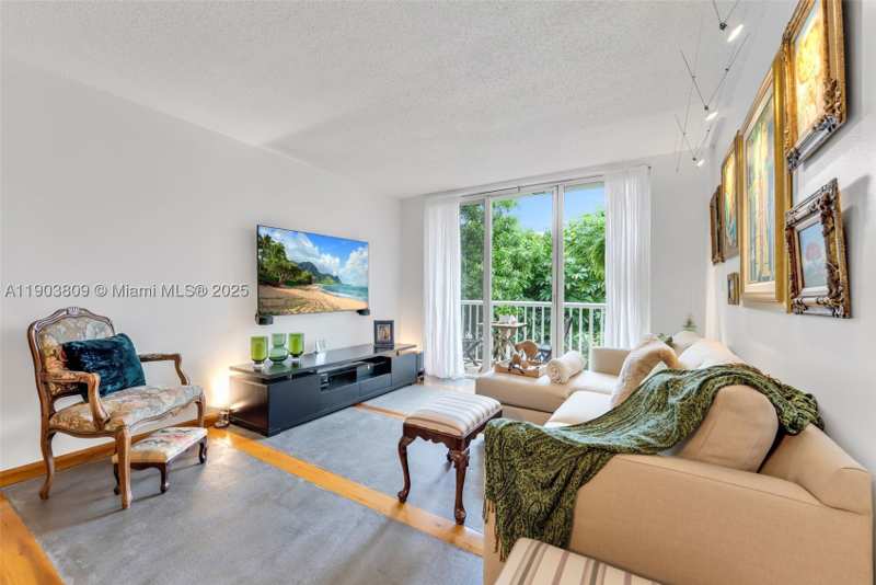 2 bedroom Condominium at 3661 SW 9th Ter 207, Cordoba Condo, Miami — photo 1