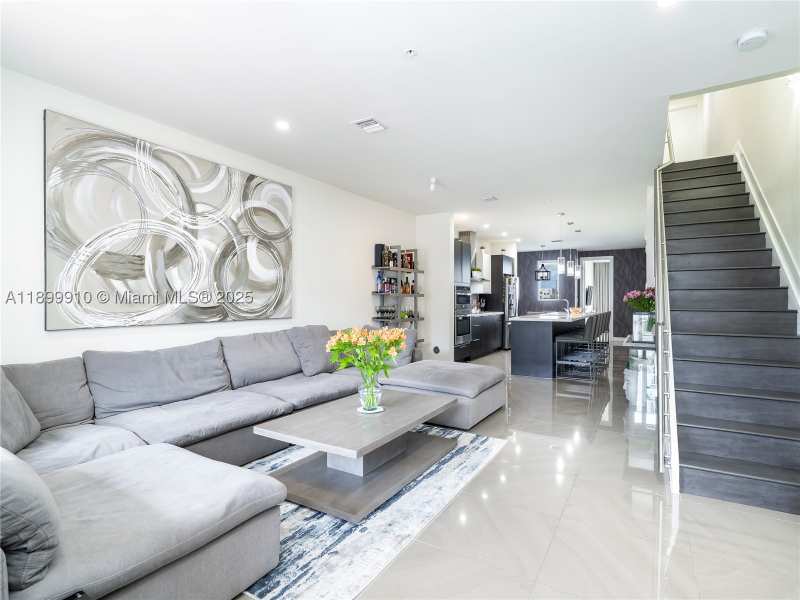 4 bedroom Condominium at 10245 NW 63rd Ter 206, Landmark At Doral Condo N, Doral — photo 1