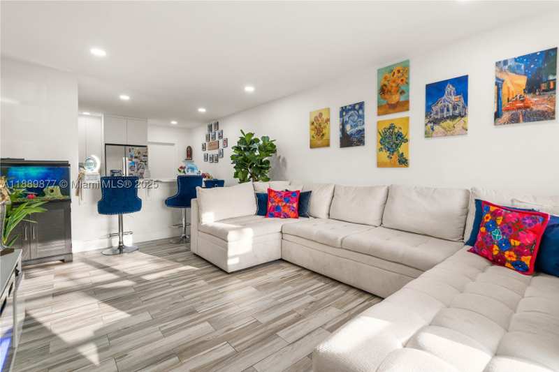 2 bedroom Villa at 17365 SW 95th Ave 17365, Village Homes & Condos At, Palmetto Bay — photo 1