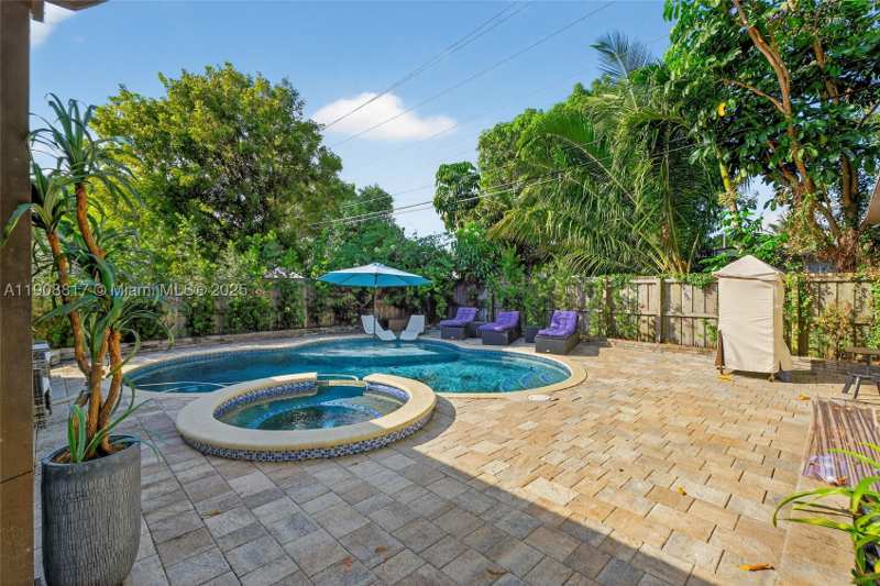 3 bedroom SingleFamilyResidence at 155 NW 124th St, Overbrook Shores No-2, North Miami — photo 1