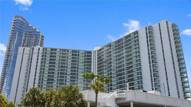 2 bedroom Condominium at 100 Bayview Dr 227, Arlen House East Condo, Sunny Isles Beach — photo 1