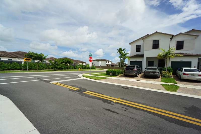4 bedroom Townhouse at 23010 SW 128th Place 23010, Siena Reserve, Miami — photo 1