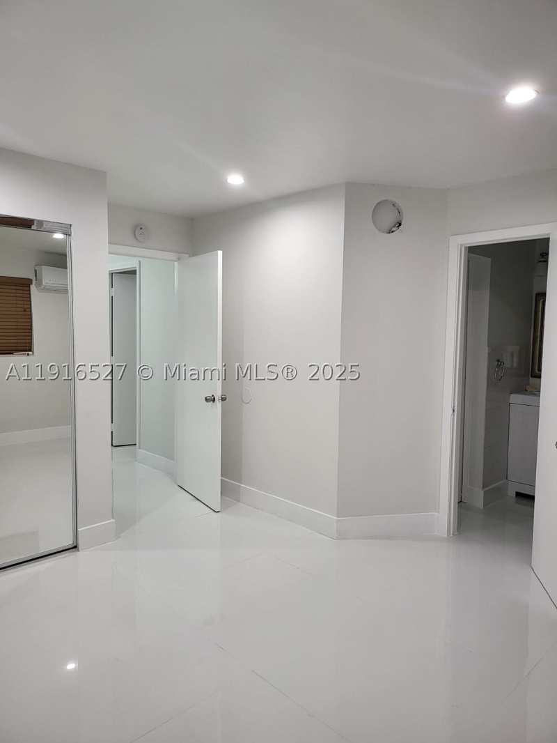1 bedroom Condominium at 9375 SW 40th Ter 203, Hemingway Villa Condo, Miami — photo 1