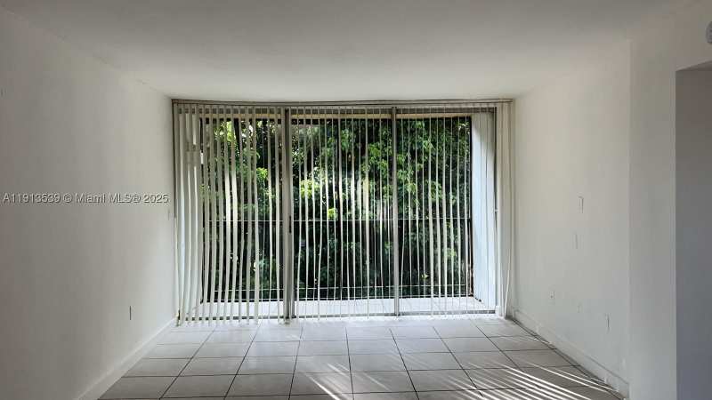 1 bedroom Condominium at 8860 Fontainebleau Blvd 403, San Marco Condo, Miami — photo 1