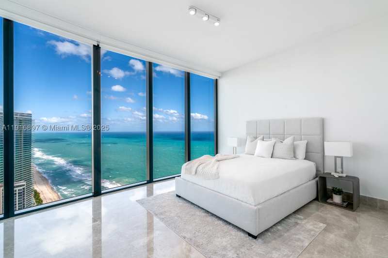 4 bedroom Condominium at 18555 Collins Ave 5105, 18555 Collins Avenue Cond, Sunny Isles Beach — photo 1