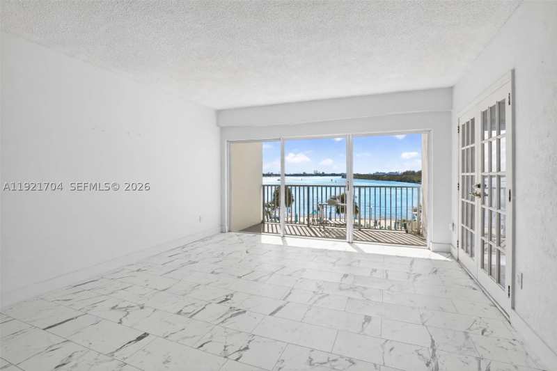 2 bedroom Condominium at 300 Bayview Dr 308, Arlen House Condo, Sunny Isles Beach — photo 1