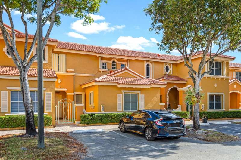 3 bedroom Condominium at 8520 NW 139th Terrace 1602, Villa Vizcaya, Miami Lakes — photo 1
