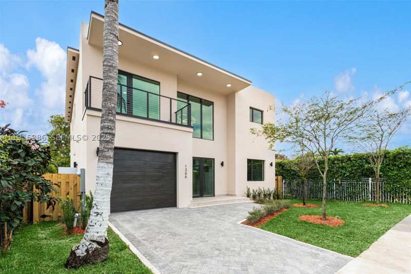 4 bedroom SingleFamilyResidence at 1366 SW 15th St, Third Westmoreland Addn, Miami — photo 1