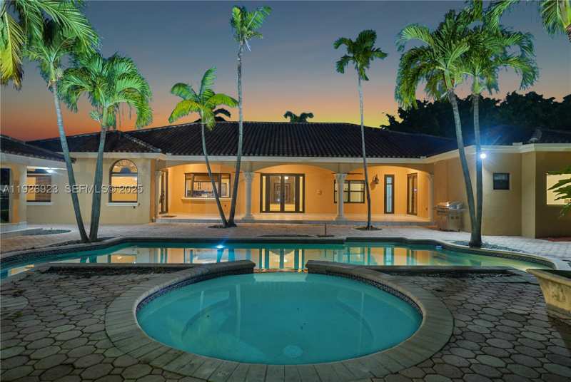 8 bedroom SingleFamilyResidence at 3001 SW 132nd Ave, J G Heads Farms Unit A, Miami — photo 1