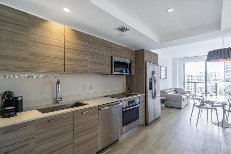 1 bedroom Condominium at 121 NE 34th St 1203, 3401 Midtown Condo, Miami — photo 1