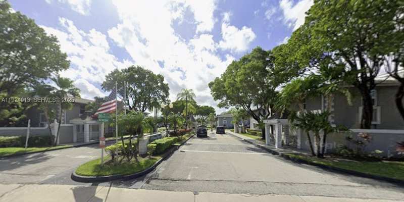 2 bedroom Condominium at 464 NE 210th Cir Ter 102-10A, Monterey Village-Two Cond, Miami — photo 1