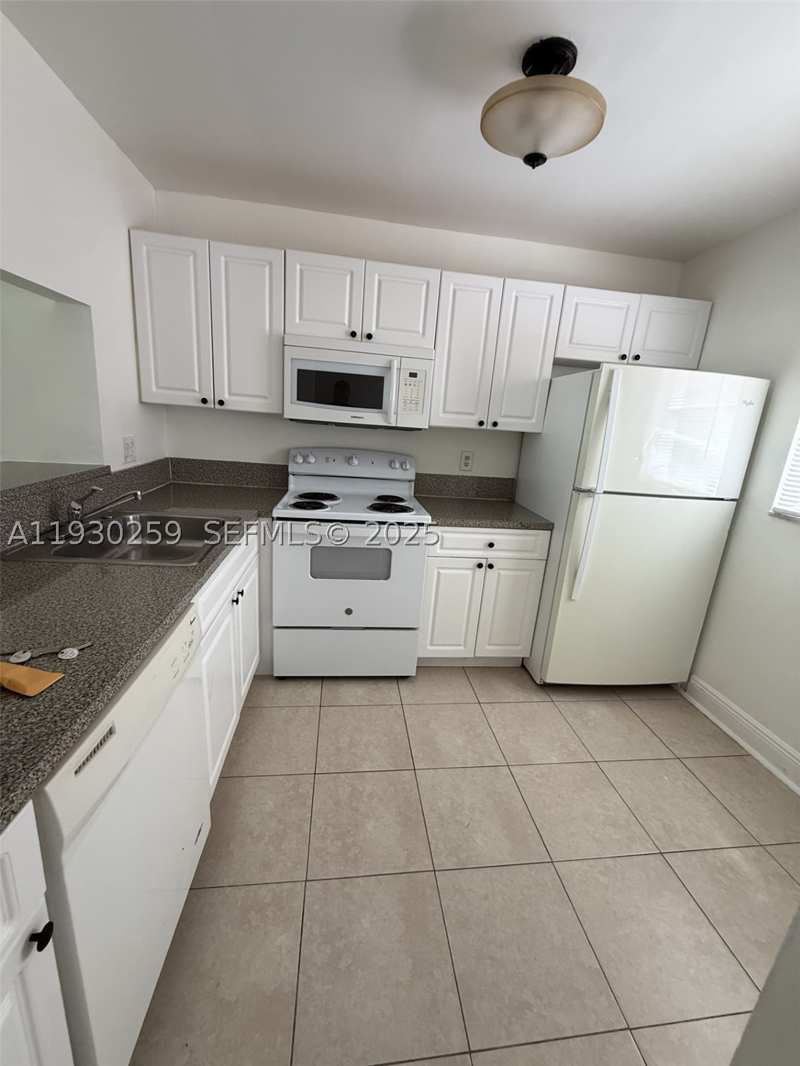 2 bedroom Condominium at 19729 SW 114th Ave 251, Point South Condo, Miami — photo 1