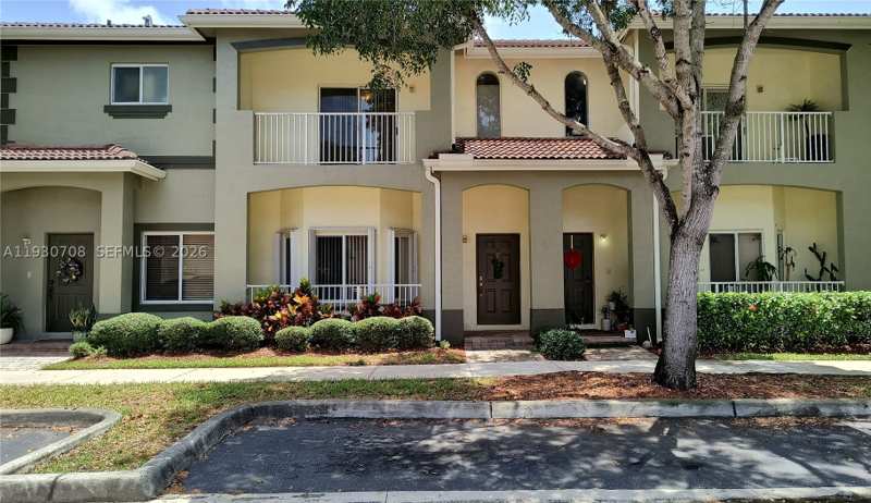 2 bedroom Townhouse at 2452 SE 19th Ct, Towngate North, Homestead — photo 1