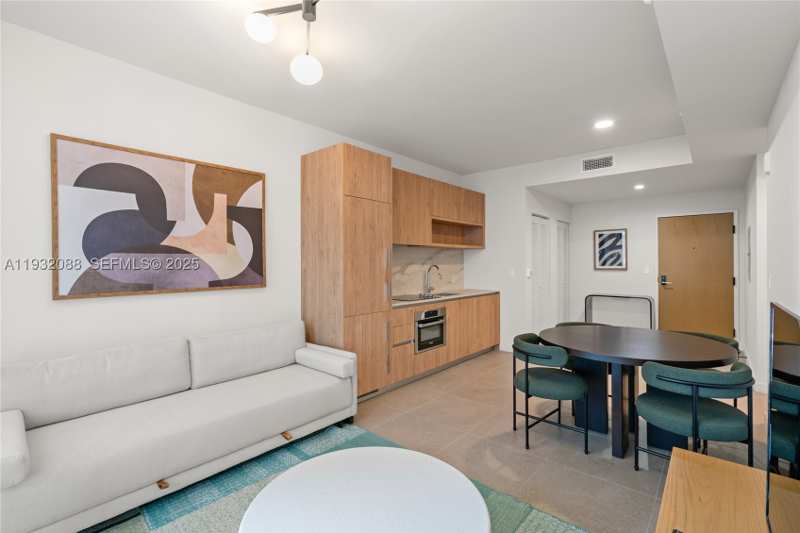 1 bedroom Condominium at 11 NE 6th St 2005, The Crosby, Miami — photo 1