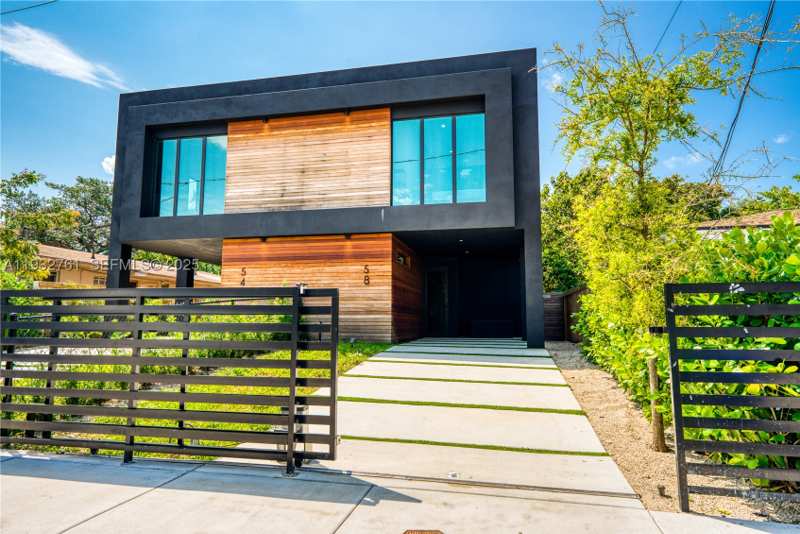 3 bedroom SingleFamilyResidence at 58 NW 52nd St, Railway Shops Addn 2nd Am, Miami — photo 1