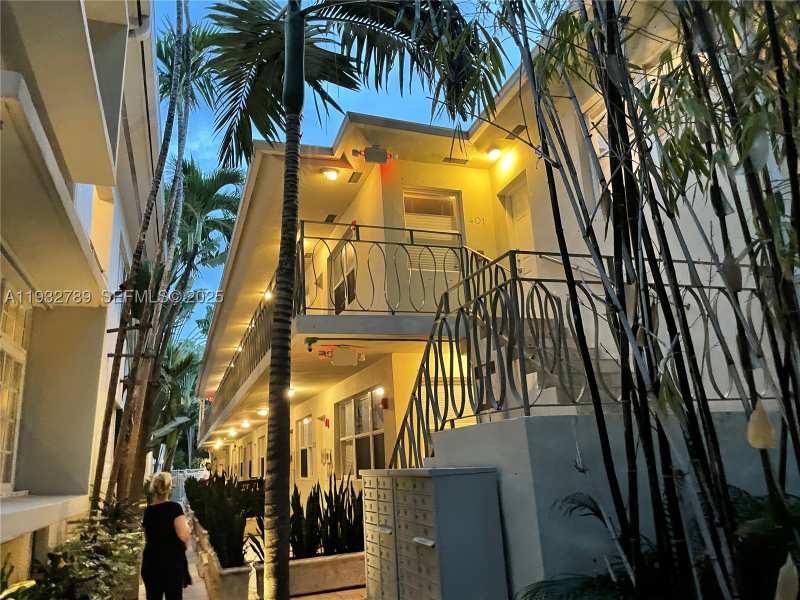 0 bedroom Condominium at 1340 Drexel Ave 406, Retreat Condo, Miami Beach — photo 1